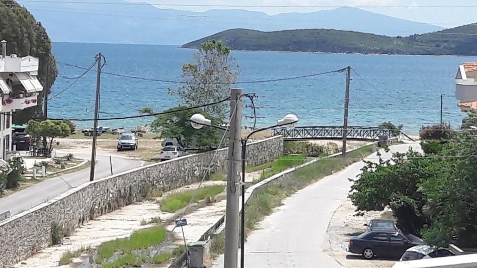 Ideal Family House Néa Péramos Εξωτερικό φωτογραφία
