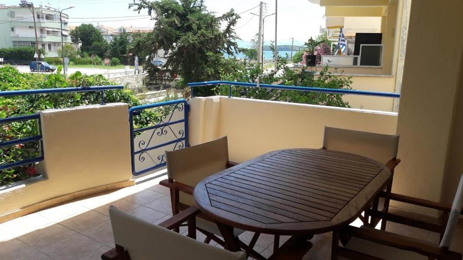 Ideal Family House Néa Péramos Εξωτερικό φωτογραφία